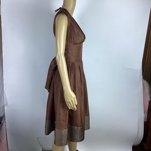 BCBG Maxazria  Brown Sleeveless Pleated Silk Midi Dress Size 2 - Picture 3 of 6